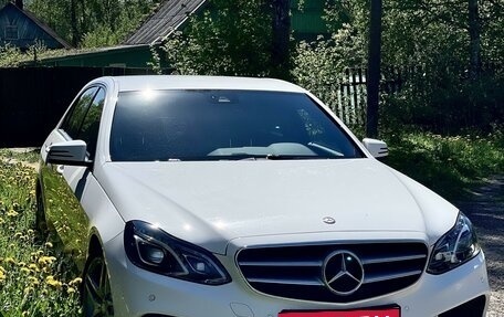 Mercedes-Benz E-Класс, 2015 год, 2 400 000 рублей, 13 фотография