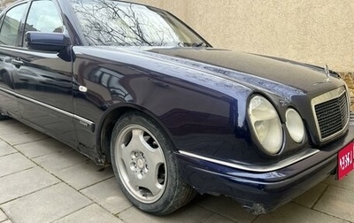 Mercedes-Benz E-Класс, 1996 год, 370 000 рублей, 1 фотография