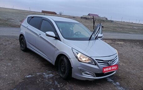 Hyundai Solaris II рестайлинг, 2014 год, 850 000 рублей, 8 фотография