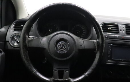 Volkswagen Polo VI (EU Market), 2011 год, 709 000 рублей, 13 фотография