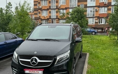 Mercedes-Benz V-Класс, 2020 год, 8 300 000 рублей, 3 фотография