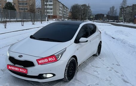 KIA cee'd III, 2015 год, 1 350 000 рублей, 2 фотография