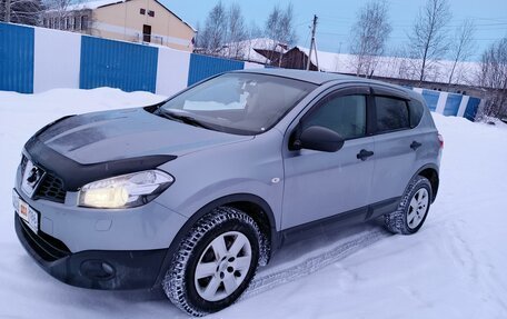 Nissan Qashqai, 2011 год, 1 045 000 рублей, 2 фотография