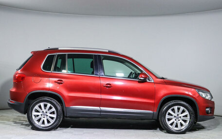 Volkswagen Tiguan I, 2011 год, 1 587 000 рублей, 4 фотография