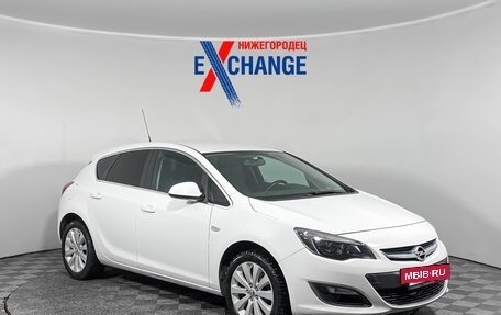 Opel Astra J, 2015 год, 1 032 000 рублей, 2 фотография