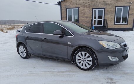 Opel Astra J, 2011 год, 650 000 рублей, 2 фотография