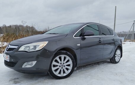 Opel Astra J, 2011 год, 650 000 рублей, 4 фотография