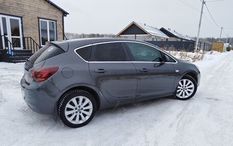 Opel Astra J, 2011 год, 650 000 рублей, 5 фотография