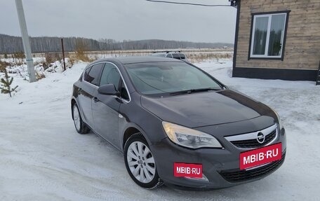 Opel Astra J, 2011 год, 650 000 рублей, 3 фотография