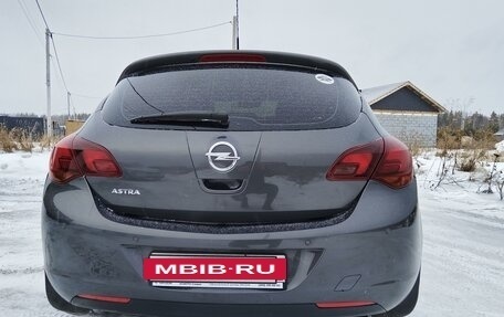 Opel Astra J, 2011 год, 650 000 рублей, 9 фотография