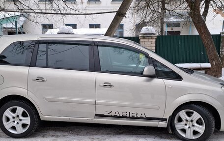 Opel Zafira B, 2010 год, 750 000 рублей, 3 фотография