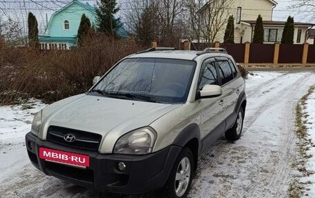 Hyundai Tucson III, 2006 год, 695 000 рублей, 3 фотография