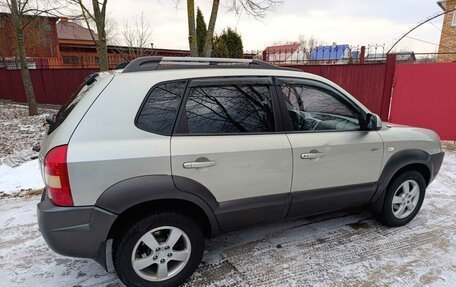 Hyundai Tucson III, 2006 год, 695 000 рублей, 24 фотография