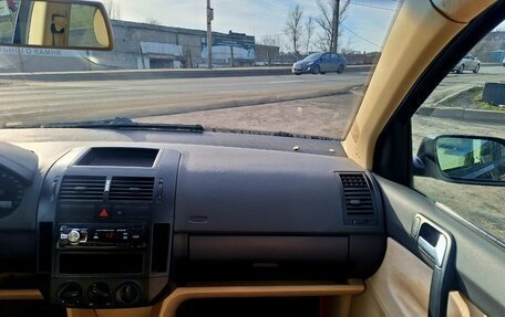 Volkswagen Polo IV рестайлинг, 2003 год, 450 000 рублей, 10 фотография