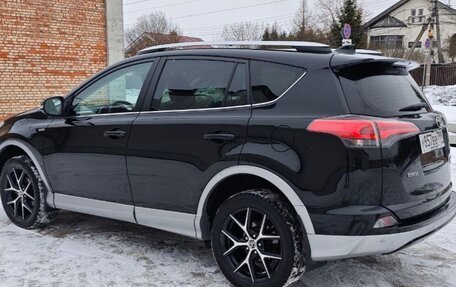 Toyota RAV4, 2016 год, 2 499 000 рублей, 3 фотография