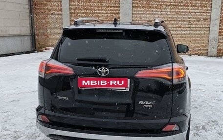 Toyota RAV4, 2016 год, 2 499 000 рублей, 13 фотография