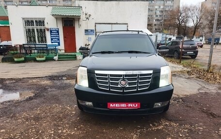 Cadillac Escalade III, 2007 год, 3 100 000 рублей, 6 фотография