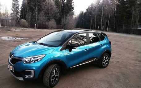 Renault Kaptur I рестайлинг, 2017 год, 1 600 000 рублей, 2 фотография