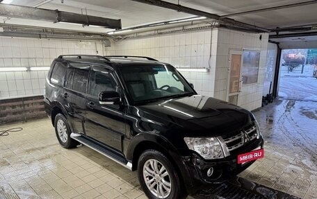 Mitsubishi Pajero IV, 2013 год, 2 430 000 рублей, 4 фотография