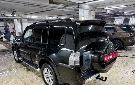 Mitsubishi Pajero IV, 2013 год, 2 430 000 рублей, 2 фотография