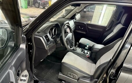 Mitsubishi Pajero IV, 2013 год, 2 430 000 рублей, 9 фотография