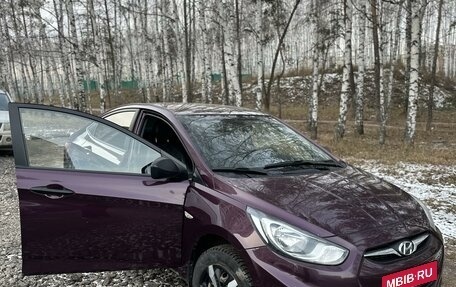 Hyundai Solaris II рестайлинг, 2013 год, 740 000 рублей, 3 фотография