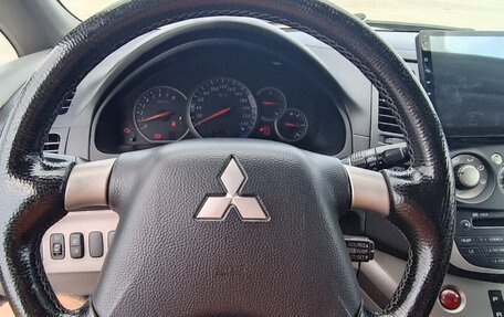 Mitsubishi Grandis, 2007 год, 820 000 рублей, 13 фотография