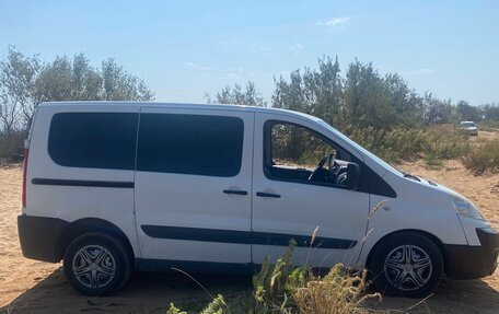 Fiat Scudo II, 2010 год, 1 300 000 рублей, 4 фотография