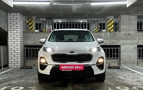 KIA Sportage IV рестайлинг, 2018 год, 2 190 000 рублей, 2 фотография