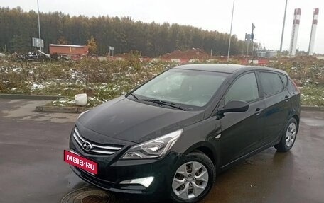 Hyundai Solaris II рестайлинг, 2014 год, 900 000 рублей, 11 фотография