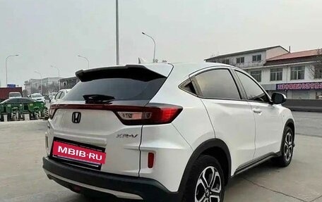 Honda Vezel, 2021 год, 2 750 000 рублей, 14 фотография