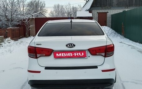 KIA Rio III рестайлинг, 2015 год, 990 000 рублей, 6 фотография