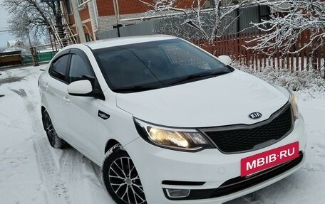 KIA Rio III рестайлинг, 2015 год, 990 000 рублей, 26 фотография