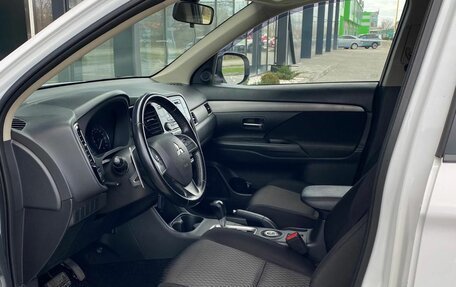 Mitsubishi Outlander III рестайлинг 3, 2013 год, 1 450 000 рублей, 10 фотография