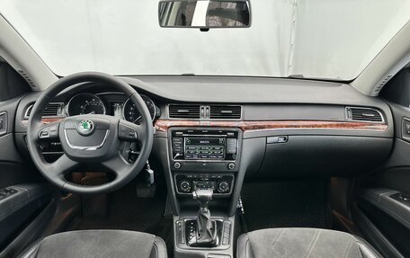 Skoda Superb III рестайлинг, 2012 год, 1 320 000 рублей, 15 фотография