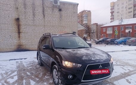 Mitsubishi Outlander III рестайлинг 3, 2011 год, 1 385 000 рублей, 4 фотография