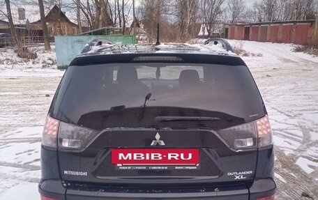 Mitsubishi Outlander III рестайлинг 3, 2011 год, 1 385 000 рублей, 9 фотография