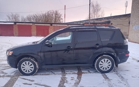 Mitsubishi Outlander III рестайлинг 3, 2011 год, 1 385 000 рублей, 16 фотография