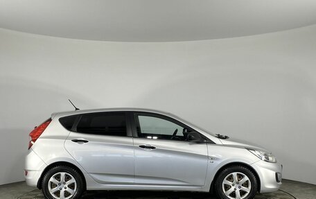 Hyundai Solaris II рестайлинг, 2011 год, 820 000 рублей, 10 фотография