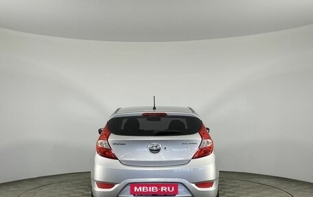 Hyundai Solaris II рестайлинг, 2011 год, 820 000 рублей, 7 фотография