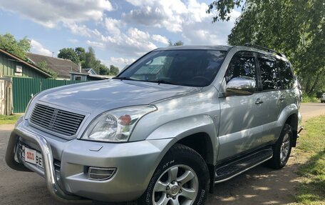 Toyota Land Cruiser Prado 120 рестайлинг, 2003 год, 1 650 000 рублей, 10 фотография