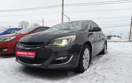 Opel Astra J, 2012 год, 650 000 рублей, 2 фотография