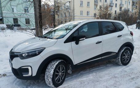 Renault Kaptur I рестайлинг, 2018 год, 1 200 000 рублей, 6 фотография