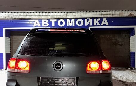 Volkswagen Touareg III, 2003 год, 1 000 000 рублей, 2 фотография