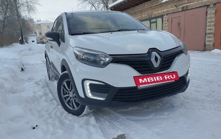 Renault Kaptur I рестайлинг, 2018 год, 1 200 000 рублей, 14 фотография