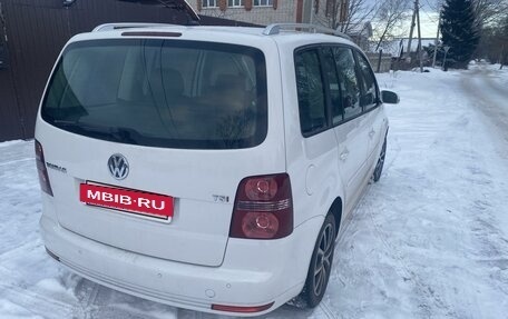 Volkswagen Touran III, 2007 год, 730 000 рублей, 6 фотография