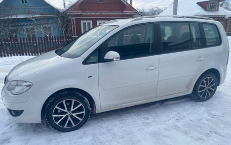 Volkswagen Touran III, 2007 год, 730 000 рублей, 8 фотография