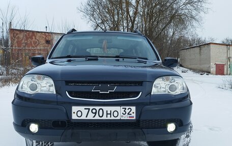 Chevrolet Niva I рестайлинг, 2011 год, 690 000 рублей, 11 фотография