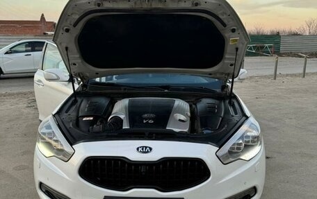 KIA Quoris I, 2013 год, 1 800 000 рублей, 2 фотография