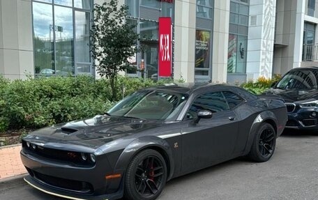 Dodge Challenger III рестайлинг 2, 2021 год, 8 500 000 рублей, 2 фотография